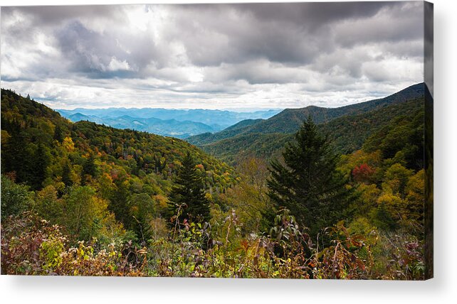 Blue Ridge Parkway Acrylic Print featuring the photograph Great Smoky Mountains #5 by Raul Rodriguez