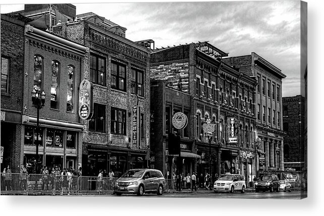 Broadway Street Nashville Tennessee Acrylic Print featuring the photograph Broadway Street Nashville Tennessee In Black And White by Carol Montoya
