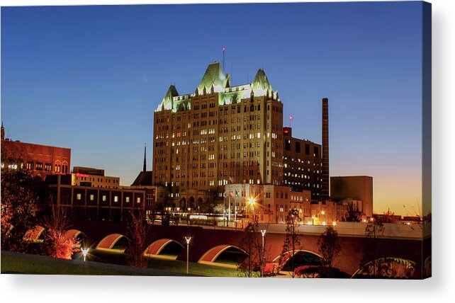 St. Louis Acrylic Print featuring the photograph Saint Louis University Med Center by Holly Ross