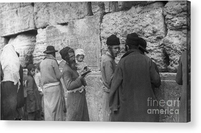 People Acrylic Print featuring the photograph Old Jews Teaching Young At Wall by Bettmann