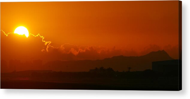 Sunset Acrylic Print featuring the photograph Hawaiian Sunrise by Kevin Phipps