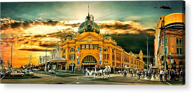 Melbourne Acrylic Print featuring the photograph Busy Flinders St Station by Az Jackson