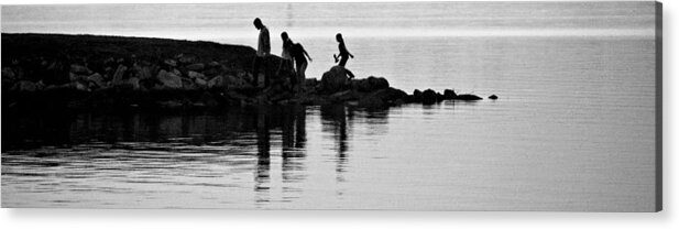 Family Acrylic Print featuring the photograph The Family That Plays Together by John Glass
