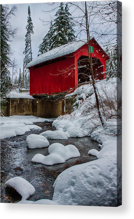 Covered Bridge Acrylic Print featuring the photograph Vermonts Moseley covered bridge by Jeff Folger