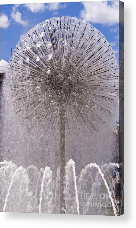 Kiev Acrylic Print featuring the photograph Fountain In Independence Square by Bill Bachmann