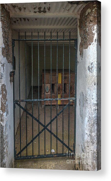 Fort Moultrie Acrylic Print featuring the photograph Keep Your Powder Dry by Dale Powell