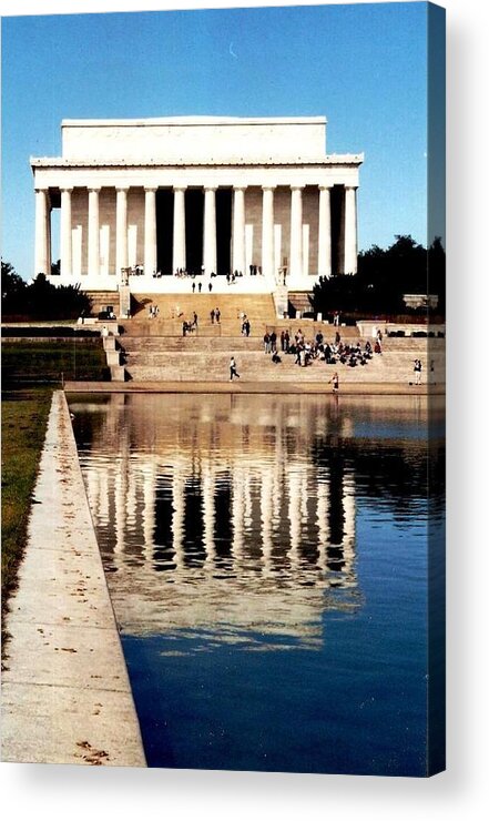 Washington Dc Acrylic Print featuring the photograph Lincoln Memorial by Daniel Thompson