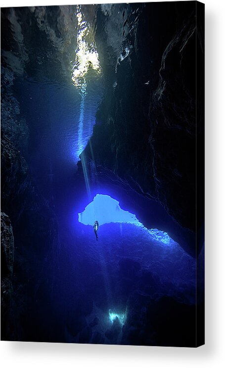 Underwater Acrylic Print featuring the photograph Sound From Sky by Charlie Jung