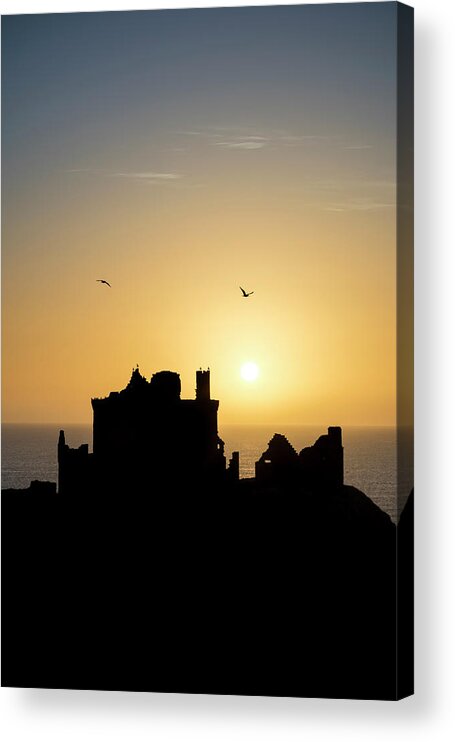 Dunnottar Acrylic Print featuring the photograph Dunnottar Castle Sunrise #1 by Veli Bariskan