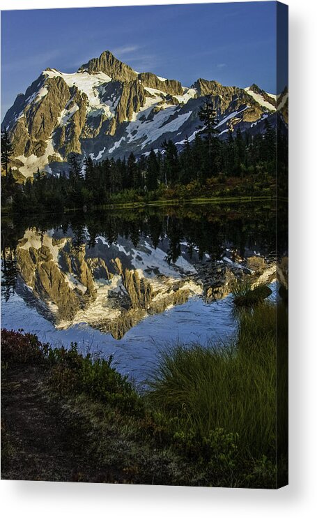 Cascade Range Acrylic Print featuring the photograph Aunumn Mountain Reflection by Doug Scrima