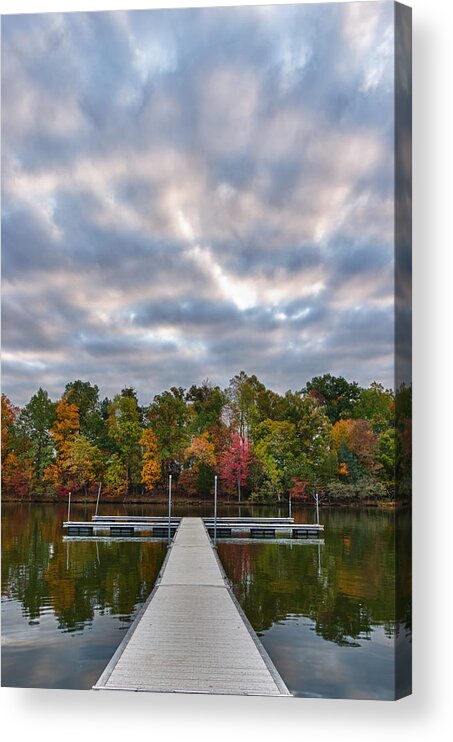 Da 18-135 Wr Acrylic Print featuring the photograph Autumn Colors at the Lake by Lori Coleman