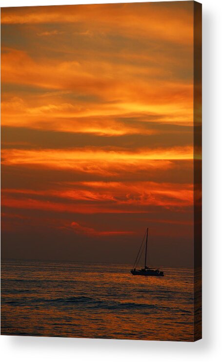 Sunset Acrylic Print featuring the photograph Sunset Cruise Waikoloa Hawaii by Kerri Ligatich