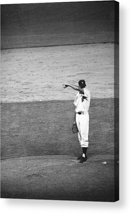 09/01/05 Acrylic Print featuring the photograph Byrne On The Mound by Ralph Morse