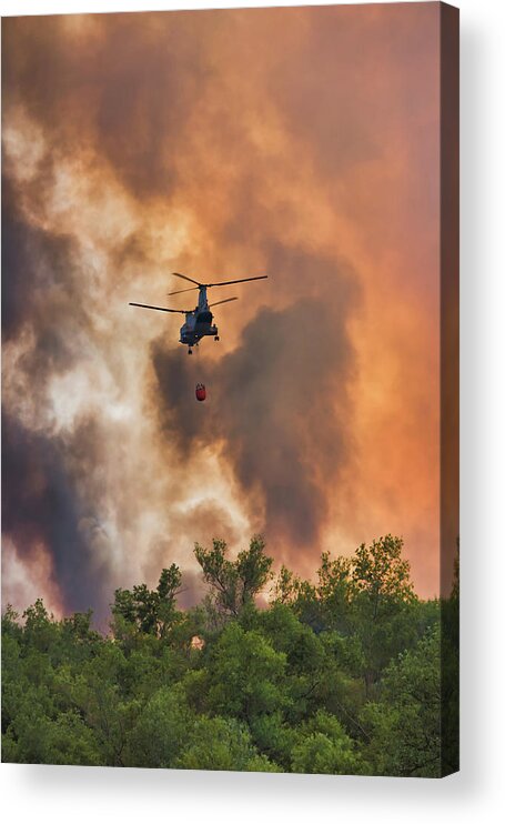 Boeing Vertol Ch-46 Sea Knight Acrylic Print featuring the photograph Into Hell's Fury by American Landscapes