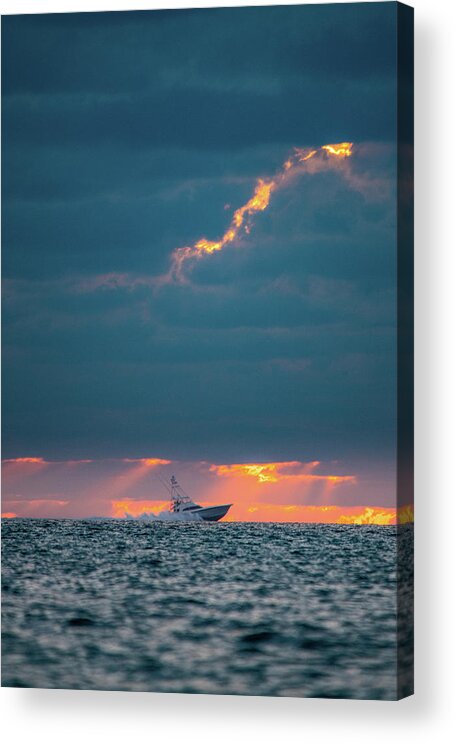 Sunrise Acrylic Print featuring the photograph Getting the day started by Edgar Estrada