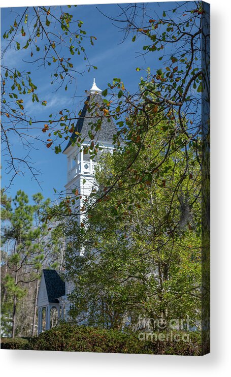 Summerville Presbyterian Church Acrylic Print featuring the photograph Steeple View - Summerville Presbyterian Church by Dale Powell