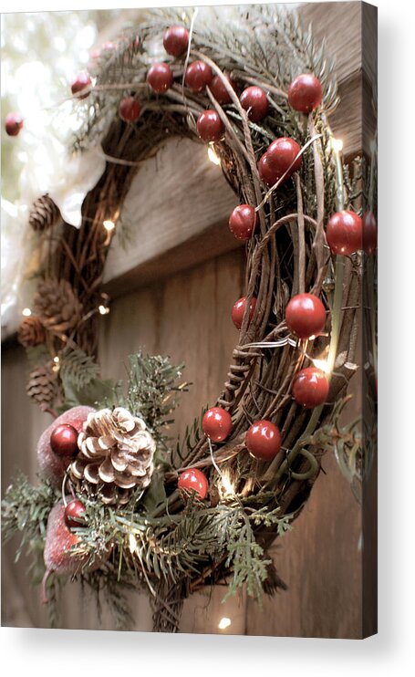 Merry Christmas Acrylic Print featuring the photograph Vintage Holiday Wreath by W Craig Photography