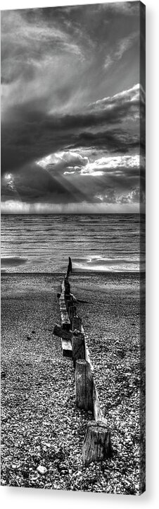 Line Acrylic Print featuring the photograph Line of Defence by Hazy Apple