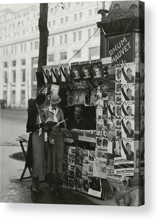 Cityscape Acrylic Print featuring the photograph Women At A Newsstand In Paris by George Hoyningen-Huene