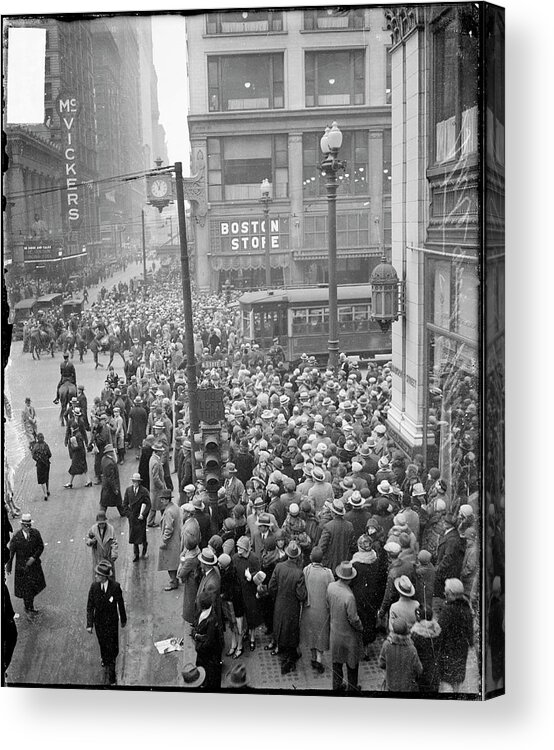 Crowd Acrylic Print featuring the photograph Crowds In Chicago by Chicago History Museum