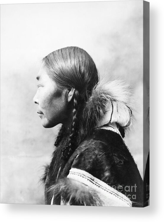 People Acrylic Print featuring the photograph Profile Of Eskimo Woman by Bettmann
