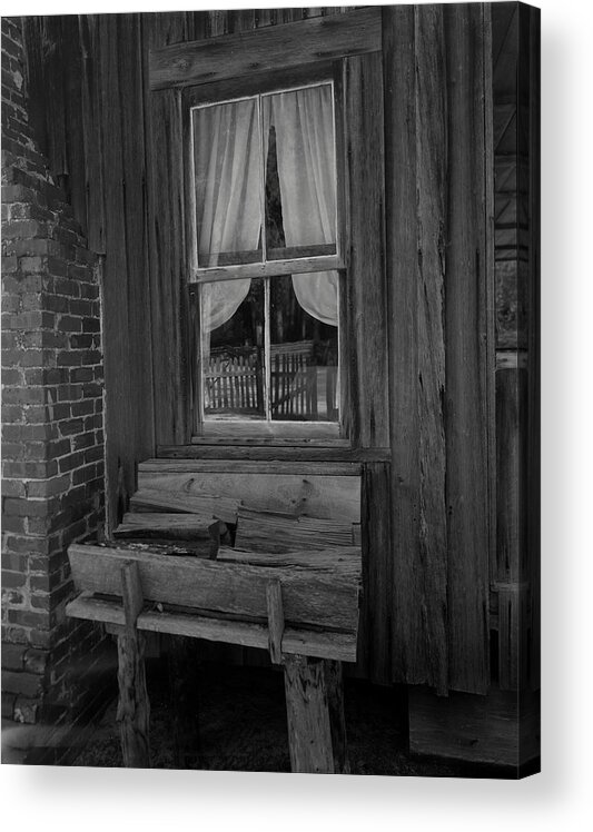 Chesser Plantation Acrylic Print featuring the photograph Chesser Plantation Window by John Simmons