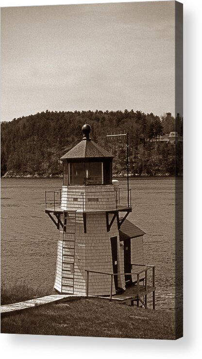 Me Acrylic Print featuring the photograph Squirrel Point Lighthouse by Skip Willits