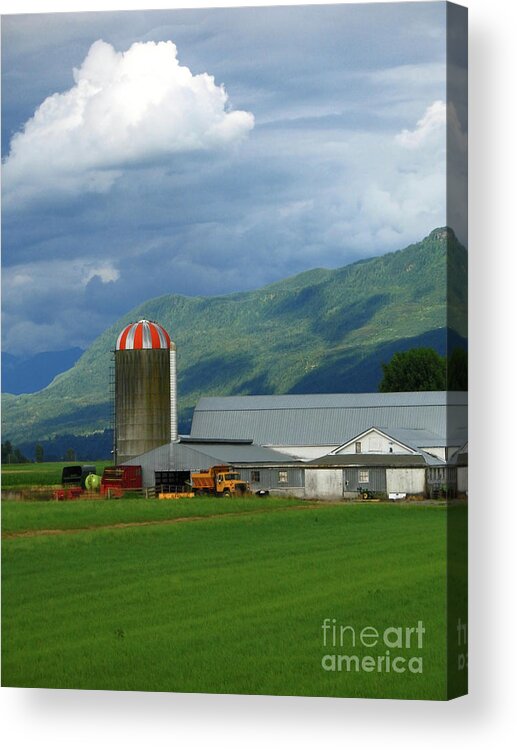 Farm Acrylic Print featuring the photograph Farm in the Valley by Ann Horn