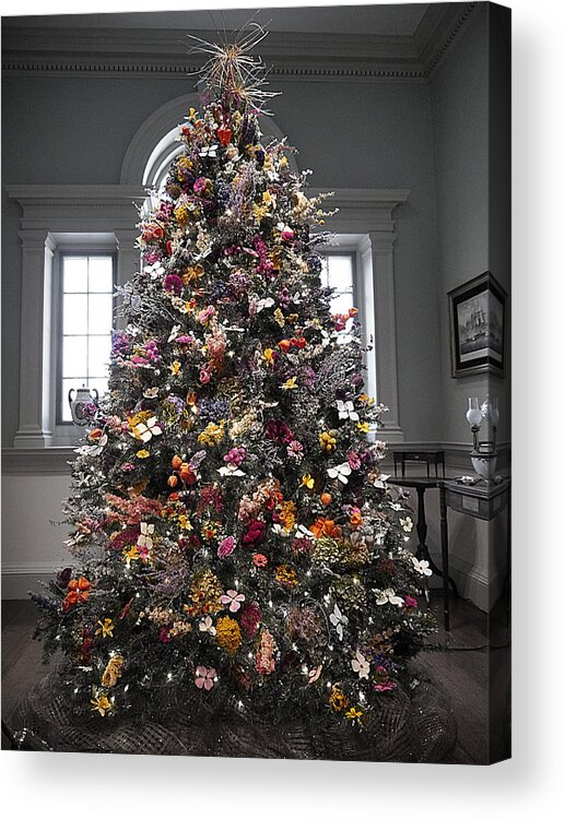 Winterthur Acrylic Print featuring the photograph Winterthur - Floral Christmas Tree by Richard Reeve
