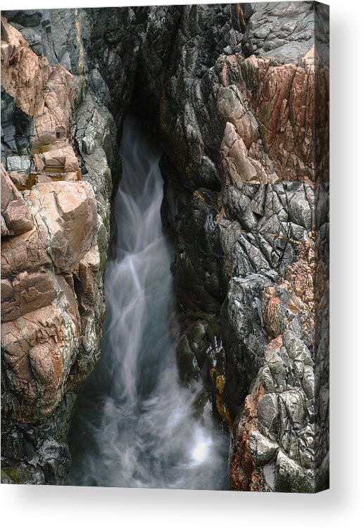 Acadia Acrylic Print featuring the photograph Granite Coast near Thunder Hole by Juergen Roth