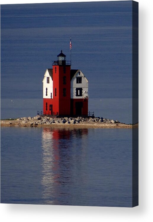 Round Island Lighthouse Acrylic Print featuring the photograph Round Island Lighthouse in the Morning by Keith Stokes