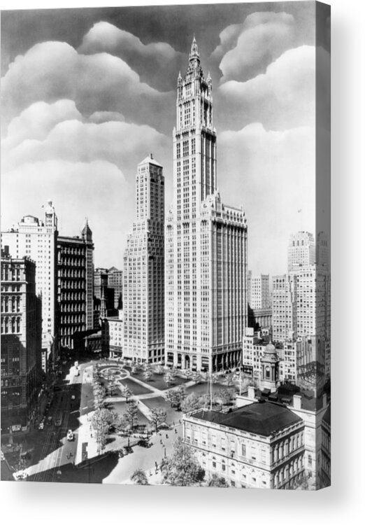 1930s Acrylic Print featuring the photograph Nyc, Woolworth Building, 1939 by Science Source