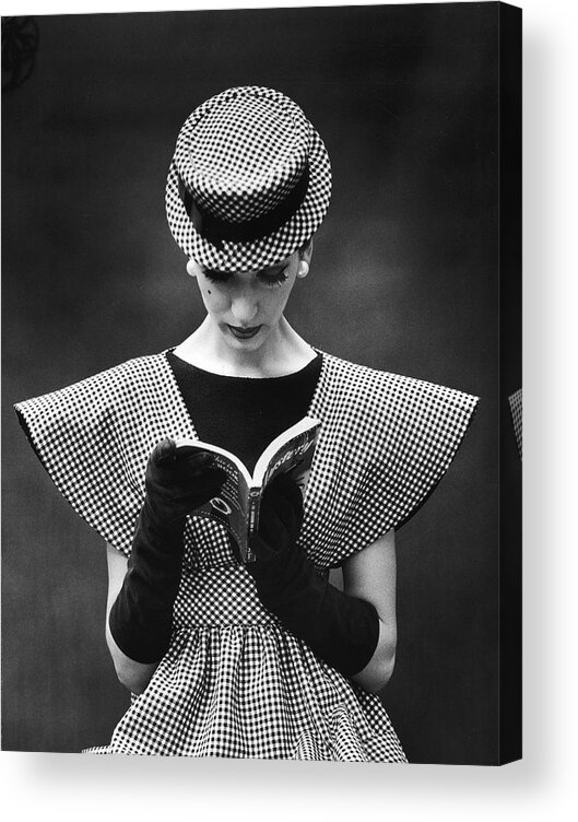 Fashion Acrylic Print featuring the photograph Wide-Shoulder Fashion by Nina Leen