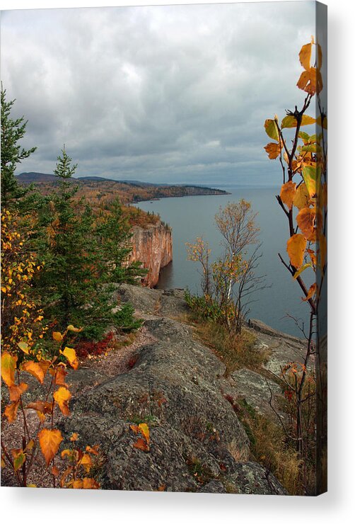 Peterson Nature Photography James Melissa Landscapes Landscape Seascapes Seascapes Palisade Head North Shore Autumn Fall Color Colors Colorful Leaves Leaves Cliff Cliffs Cloud Clouds Lake Superior Great Lakes Minnesota Mn Tettegouche State Park Parks Weather Storm Storms Silver Bay Stormy Deep Blue Cloudy Cliffside Ledge View Amazing Spectacular Natural Beauty Season Seasons Seasonal Northern America American Usa Scenic Scene Water Captivating Rock Rocks Rocky Shoreline Spectacular Wilderness Acrylic Print featuring the photograph Cliffside Fall Splendor by James Peterson