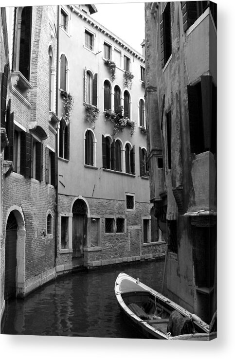 Venice Acrylic Print featuring the photograph Curved Canal by Donna Corless