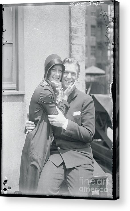 Douglas Fairbanks Sr. Acrylic Print featuring the photograph Joan Crawford And Douglas Fairbanks by Bettmann
