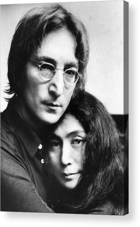 Yoko Ono Acrylic Print featuring the photograph John Lennon And Yoko Ono by New York Daily News Archive