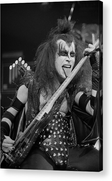 Concert Acrylic Print featuring the photograph Kiss Alive by Fin Costello