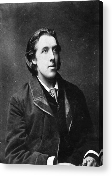 People Acrylic Print featuring the photograph Oscar Wilde by Hulton Archive