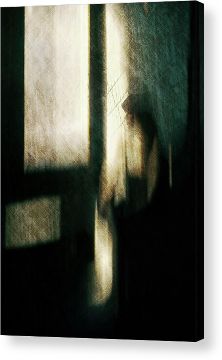 Wiondow Acrylic Print featuring the photograph Alla finestra by Raffaele Corte