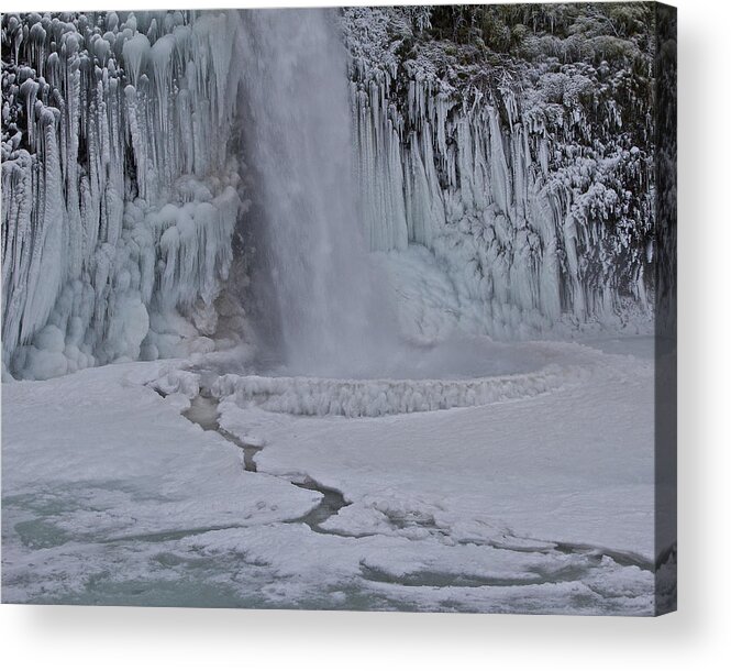 Horsetail Acrylic Print featuring the photograph Horsetail Falls CU A by Todd Kreuter