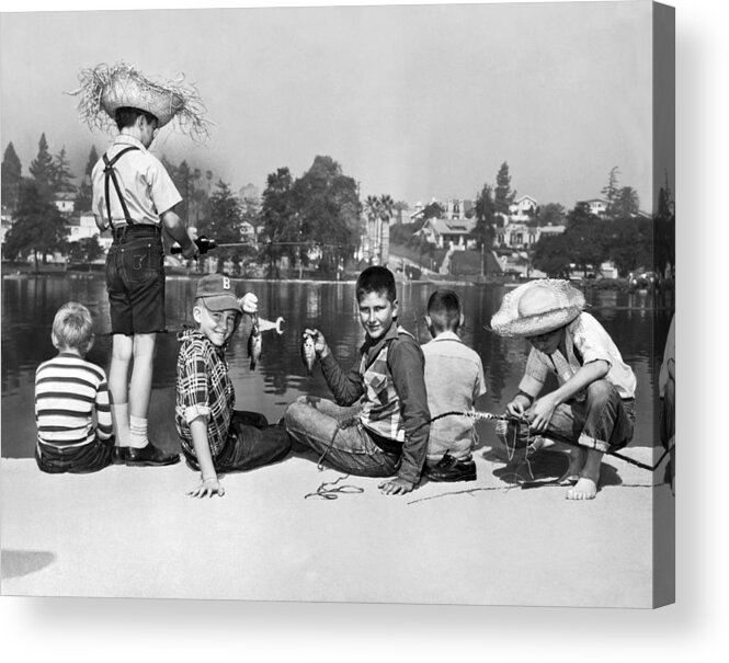 10-12 Years Acrylic Print featuring the photograph Los Angeles Tom Sawyer Contest by Underwood Archives