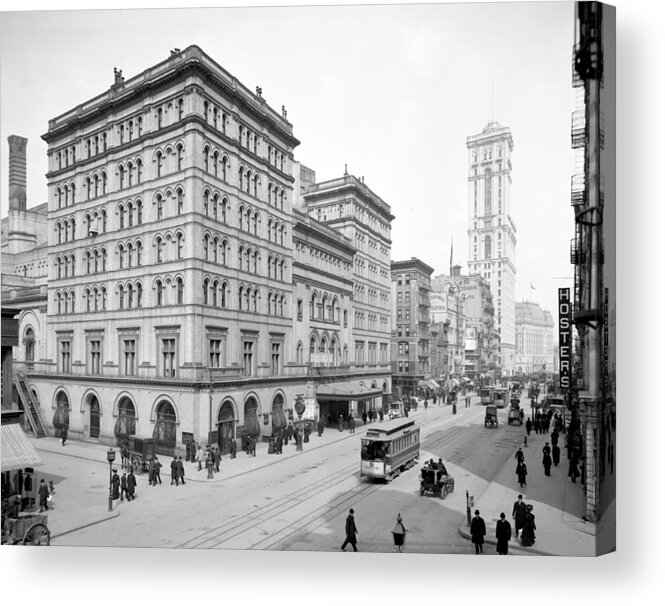Entertainment Acrylic Print featuring the photograph Nyc, Metropolitan Opera House, 1905 by Science Source