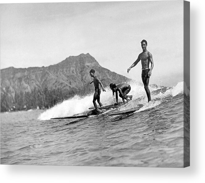 16-20 Years Acrylic Print featuring the photograph Surfing In Honolulu by Underwood Archives