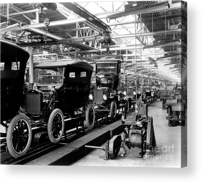 Technology Acrylic Print featuring the photograph Ford Model T Assembly Line, 1920s by Science Source