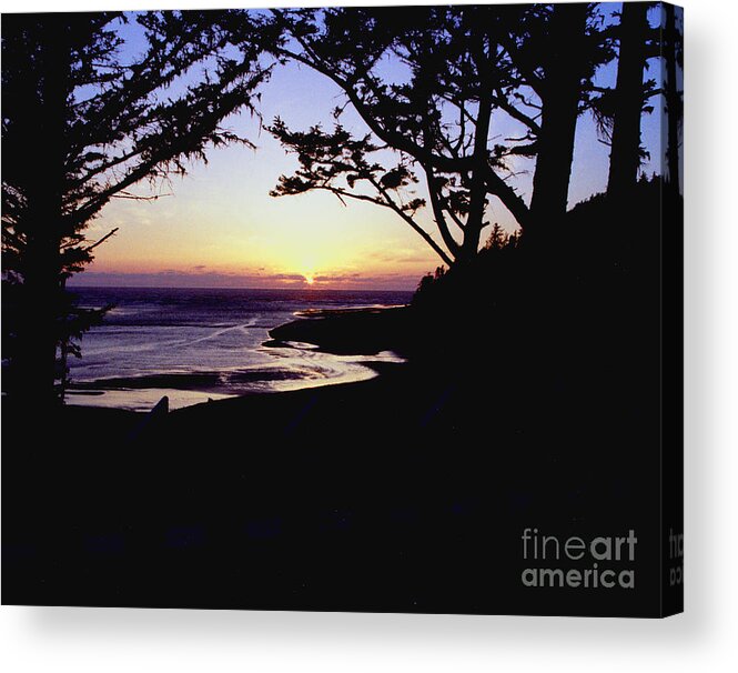 Sunset Acrylic Print featuring the photograph Pacific Sunset by Rex E Ater