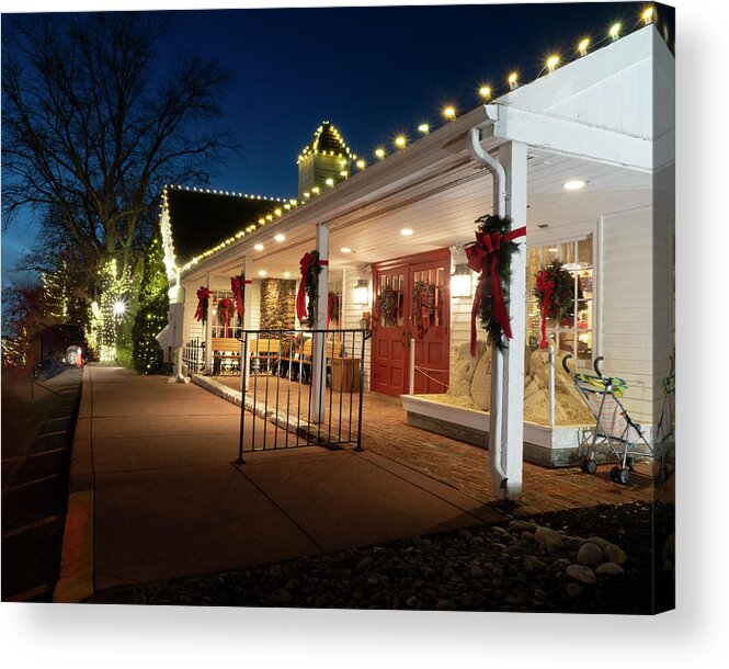 Smithville Acrylic Print featuring the photograph Smithville Inn at Christmas by Kristia Adams