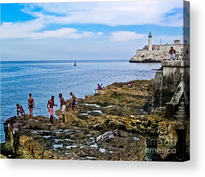 Candid Acrylic Print featuring the photograph Cuba - El Malecon de La Habana by Carlos Alkmin