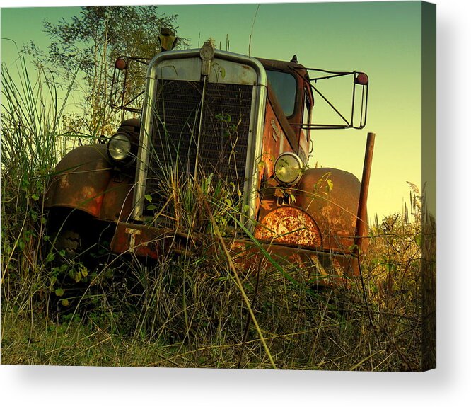 Wallpaper Buy Art Print Phone Case T-shirt Beautiful Duvet Case Pillow Tote Bags Shower Curtain Greeting Cards Mobile Phone Apple Android Nature Old American Acrylic Print featuring the photograph Kenworth 2 by Salman Ravish