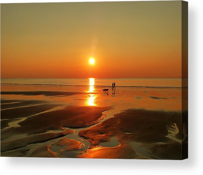 Sunrise Acrylic Print featuring the photograph Morning Stroll by Elaine Franklin